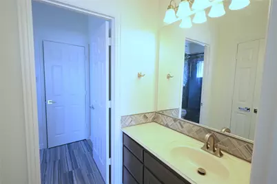 8925 Hunters Glen Trail, Fort Worth, TX 76120 - Photo 25