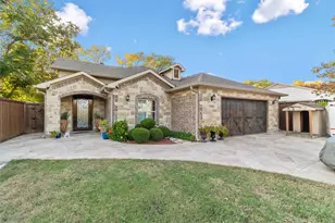 1006 Manning St, Grand Prairie, TX 75051 - Photo 3