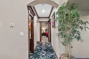 1006 Manning St, Grand Prairie, TX 75051 - Photo 9