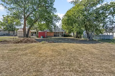 321 Meadow Park Drive, White Settlement, TX 76108 - Photo 21