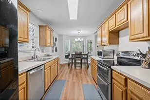 321 Meadow Park Dr, White Settlement, TX 76108 - Photo 3