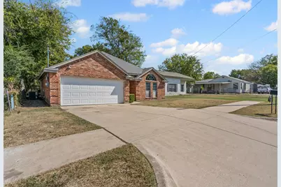 321 Meadow Park Drive, White Settlement, TX 76108 - Photo 23