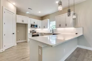 706 Perry Ave, Waxahachie, TX 75165 - Photo 9