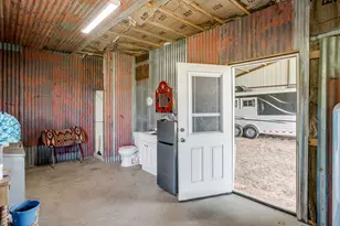 6550 Harkins Ct, Tolar, TX 76476 - Photo 35