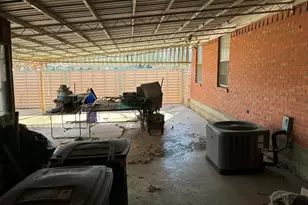 2421 Shalon Ave, Fort Worth, TX 76112 - Photo 35