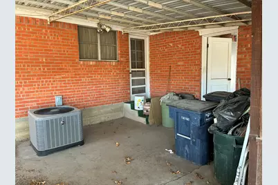 2421 Shalon Avenue, Fort Worth, TX 76112 - Photo 33