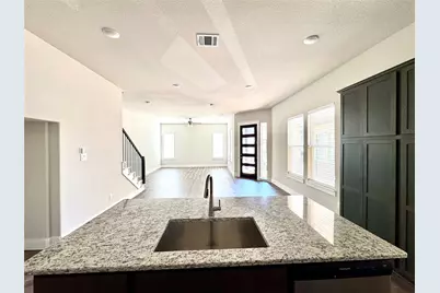 809 Meadowcrest Drive, Plano, TX 75075 - Photo 9