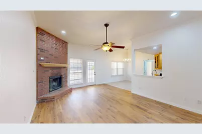 3008 Karen Way, Granbury, TX 76049 - Photo 3