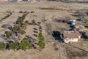 211 French Settlement Rd, Little Elm, TX 75068 - Photo 5