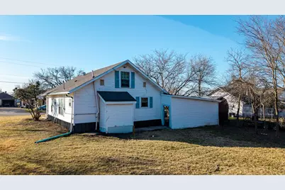108 W Stroud Street, Frost, TX 76641 - Photo 15