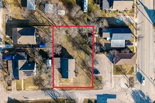 108 W Stroud St, Frost, TX 76641 - Photo 9