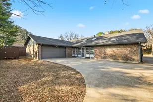 2206 Oak Forest Ct, Arlington, TX 76012 - Photo 27