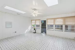 2206 Oak Forest Ct, Arlington, TX 76012 - Photo 27