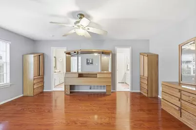 2206 Oak Forest Court, Arlington, TX 76012 - Photo 19