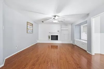 2206 Oak Forest Court, Arlington, TX 76012 - Photo 11