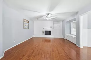 2206 Oak Forest Ct, Arlington, TX 76012 - Photo 11