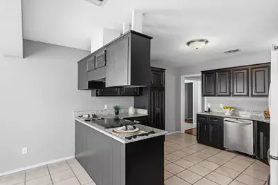 2206 Oak Forest Court, Arlington, TX 76012 - Photo 7