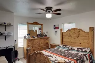 2404 William Brewster Dr, Irving, TX 75062 - Photo 11