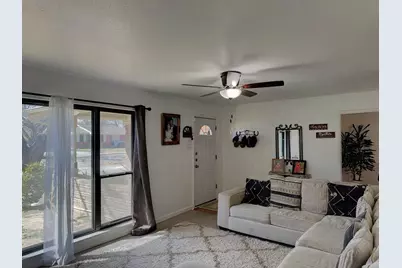 2404 William Brewster Drive, Irving, TX 75062 - Photo 5