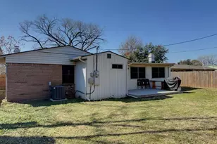 2404 William Brewster Dr, Irving, TX 75062 - Photo 23