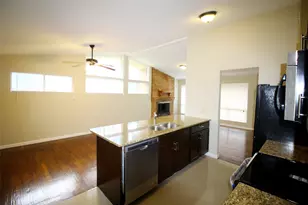 149 Hedgerow Ln, Lewisville, TX 75057 - Photo 3