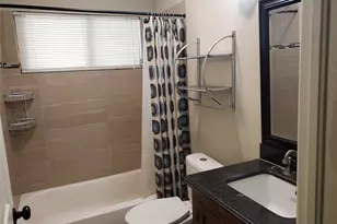 149 Hedgerow Ln, Lewisville, TX 75057 - Photo 9