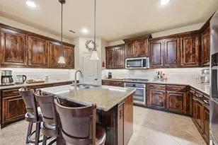 6917 Bobwhite Dr, North Richland Hills, TX 76182 - Photo 9