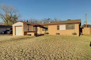 2837 Lowell Dr, Irving, TX 75062 - Photo 1