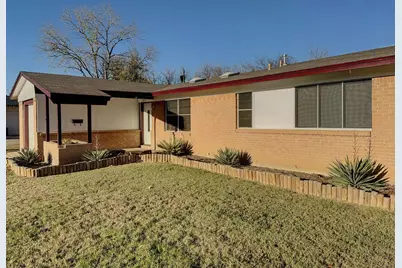 2837 Lowell Drive, Irving, TX 75062 - Photo 3