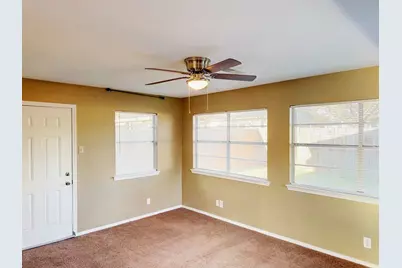 2837 Lowell Drive, Irving, TX 75062 - Photo 23