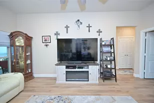 540 Islet Dr, Runaway Bay, TX 76426 - Photo 17