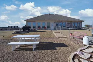 540 Islet Dr, Runaway Bay, TX 76426 - Photo 35