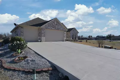 540 Islet Drive, Runaway Bay, TX 76426 - Photo 5