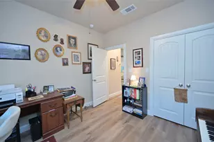 540 Islet Dr, Runaway Bay, TX 76426 - Photo 31