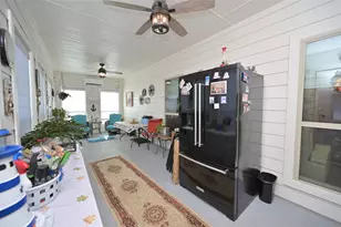 540 Islet Dr, Runaway Bay, TX 76426 - Photo 33