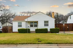 2512 Earl Ln, Fort Worth, TX 76107 - Photo 1