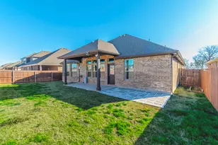 10638 Cherry Tree Wy, Grand Prairie, TX 76065 - Photo 33