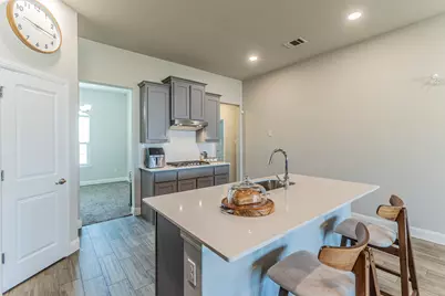 10638 Cherry Tree Way, Grand Prairie, TX 76065 - Photo 7