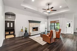 1306 E Apache Trail, Granbury, TX 76048 - Photo 7