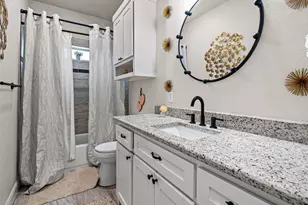 1306 E Apache Trail, Granbury, TX 76048 - Photo 31