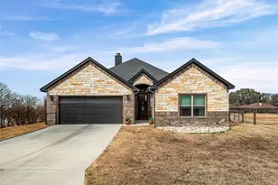 1306 E Apache Trail, Granbury, TX 76048 - Photo 1