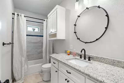 1306 E Apache Trail, Granbury, TX 76048 - Photo 23