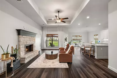 1306 E Apache Trail, Granbury, TX 76048 - Photo 5