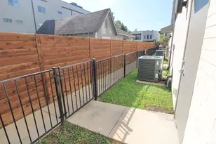 5605 Bryan Pkwy, Dallas, TX 75206 - Photo 25