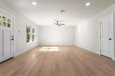 916 Blandin Street, Fort Worth, TX 76111 - Photo 5