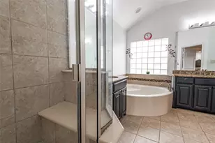 7031 Nueces Dr, Irving, TX 75039 - Photo 23