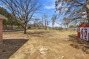 524 Suffolk Dr, Grand Prairie, TX 75052 - Photo 31