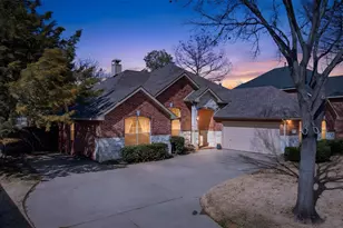 524 Suffolk Dr, Grand Prairie, TX 75052 - Photo 1