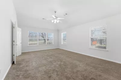 524 Suffolk Drive, Grand Prairie, TX 75052 - Photo 21