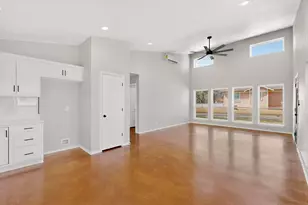 1471 W Kaufman St, Paris, TX 75460 - Photo 15